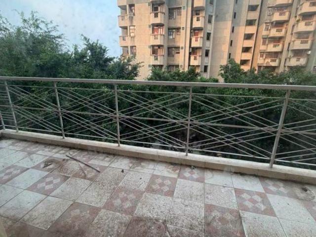 Resale | 3 BHK 1300 Sq.Ft. Apartment in Vijay Ratan Vihar