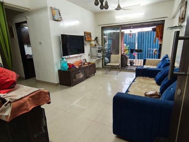 Resale | 3 BHK 1310 Sq.Ft. Apartment in Evershine Woods