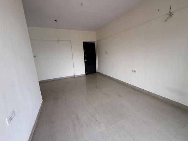 Resale | 3 BHK 1310 Sq.Ft. Apartment in Evershine Woods