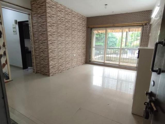 Resale | 3 BHK 1310 Sq.Ft. Apartment in Evershine Woods
