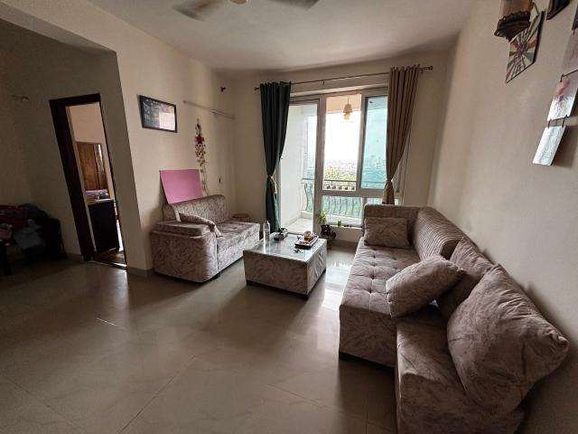 Resale | 3 BHK 1315 Sq.Ft. Apartment in Amrapali Princely Estate