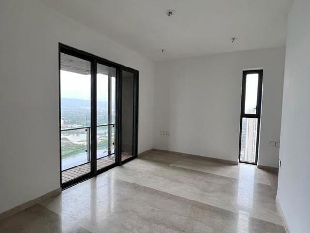 Resale | 3 BHK + 1319 Sq.Ft. Apartment in Lodha New Cuffe Parade