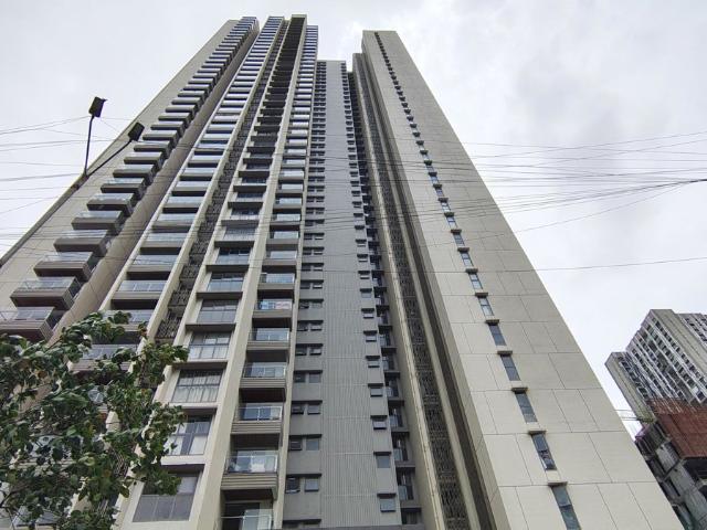 Resale | 3 BHK + 1319 Sq.Ft. Apartment in Lodha New Cuffe Parade