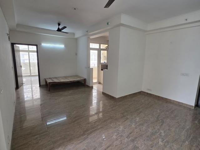 Resale | 3 BHK 1325 Sq.Ft. Apartment in Amrapali Silicon City