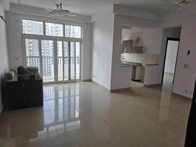 Resale | 3 BHK 1325 Sq.Ft. Apartment in Amrapali Platinum