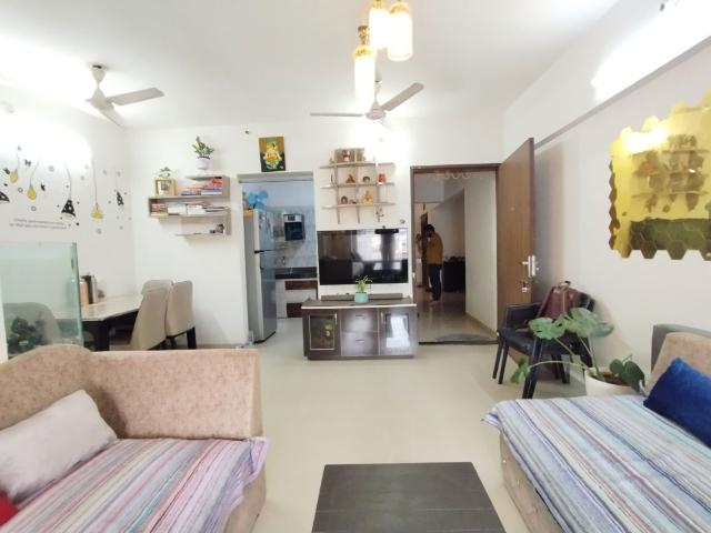 Resale | 3 BHK 1325 Sq.Ft. Apartment in Nyati Esteban