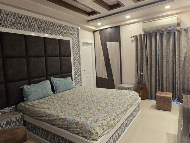 Resale | 3 BHK 1325 Sq.Ft. Apartment in Vasu Fortune Residency Phase II