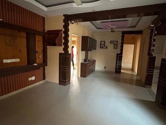 Resale | 3 BHK + 1326 Sq.Ft. Apartment in Tulip White