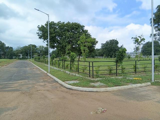 Resale | 3 BHK + 133 Sq.Yd. Villa in Janapriya Olive County