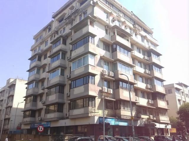 Resale | 3 BHK 1450 Sq.Ft. Apartment in Karve Nagar