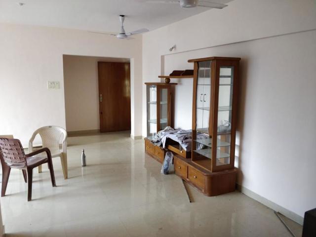 Resale | 3 BHK 1450 Sq.Ft. Apartment in Lakshachandi Apartments Goregaon East