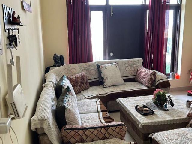 Resale | 3 BHK 1450 Sq.Ft. Apartment in Suraksha Vihar CGHS