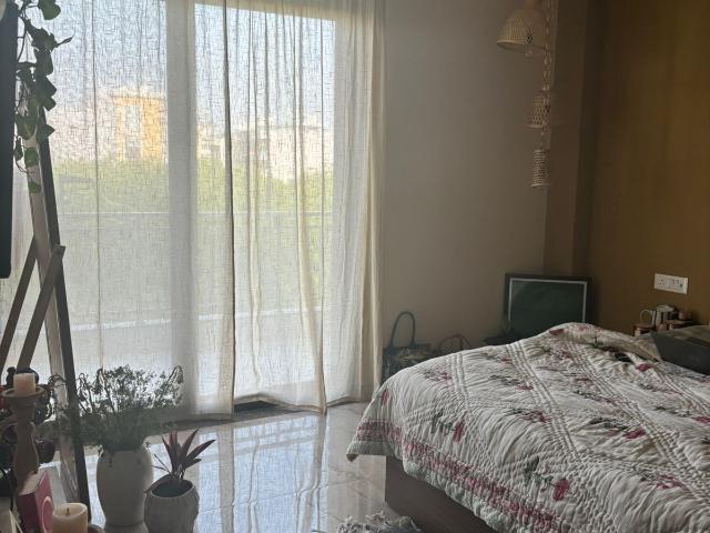 Resale | 3 BHK 1450 Sq.Ft. Apartment in Raheja Teachers Apartments