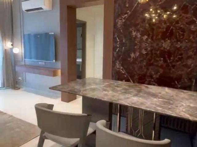 Resale | 3 BHK 1454 Sq.Ft. Apartment in Kumar Magna City