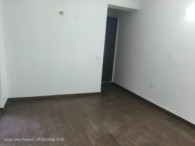 Resale | 3 BHK 1475 Sq.Ft. Apartment in Gardenia Square I