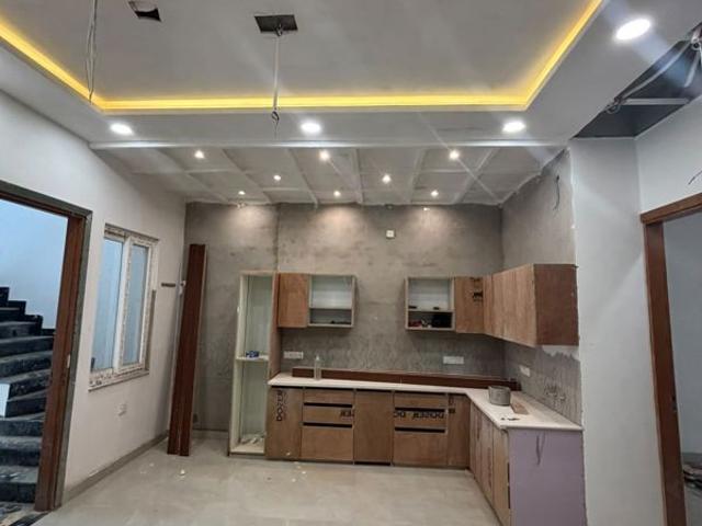 Resale | 3 BHK + 1400 Sq.Ft. Villa in Neelendras Amity Greens