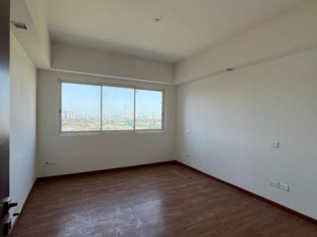 Resale | 3 BHK 1400 Sq.Ft. Apartment in Godrej Air Sector 85