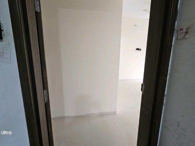 Resale | 3 BHK 1400 Sq.Ft. Apartment in LP Vinayak Residency