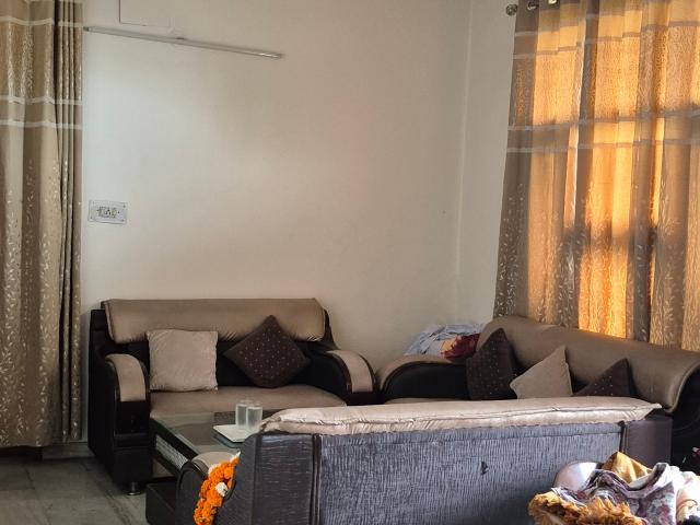 Resale | 3 BHK 1400 Sq.Ft. Apartment in Sector 51