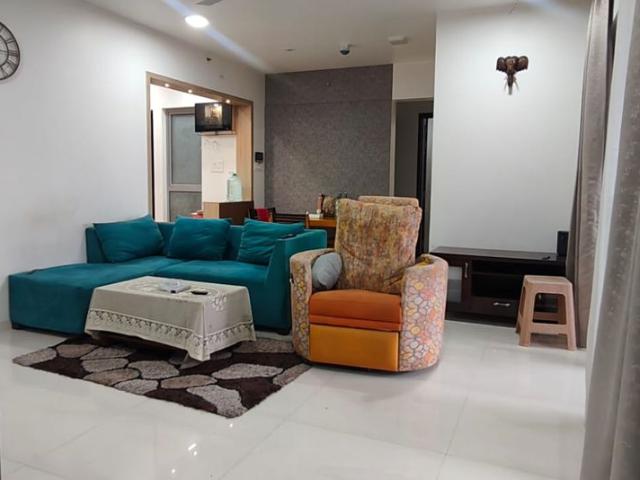 Resale | 3 BHK 1400 Sq.Ft. Apartment in Pimpri Chinchwad PCMC