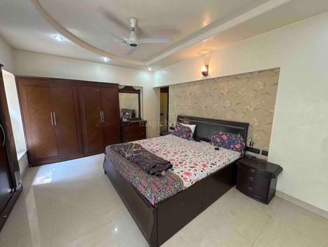 Resale | 3 BHK 1400 Sq.Ft. Apartment in Raheja Woods