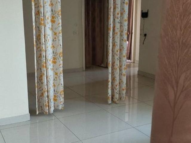 Resale | 3 BHK 1404 Sq.Ft. Apartment in Eldeco Live By The Greens