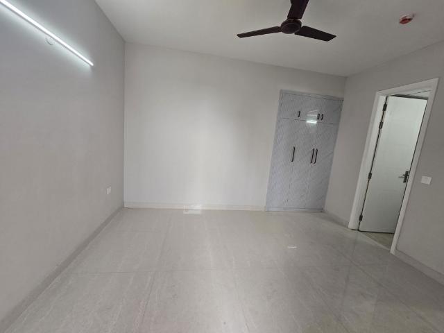 Resale | 3 BHK 1404 Sq.Ft. Apartment in Eldeco Live By The Greens