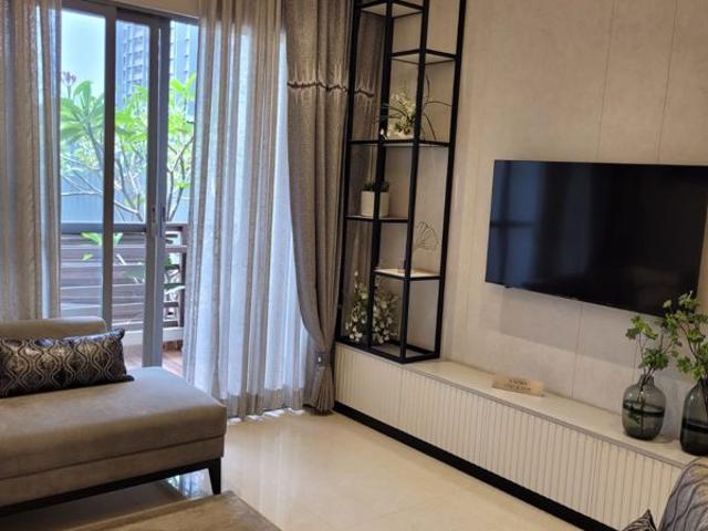 Resale | 3 BHK 1417 Sq.Ft. Apartment in Choice QUE 914