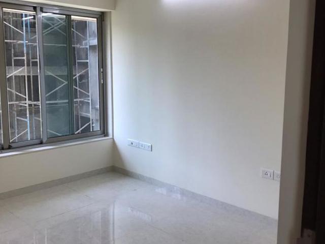 Resale | 3 BHK 1420 Sq.Ft. Apartment in Mirchandani Triton