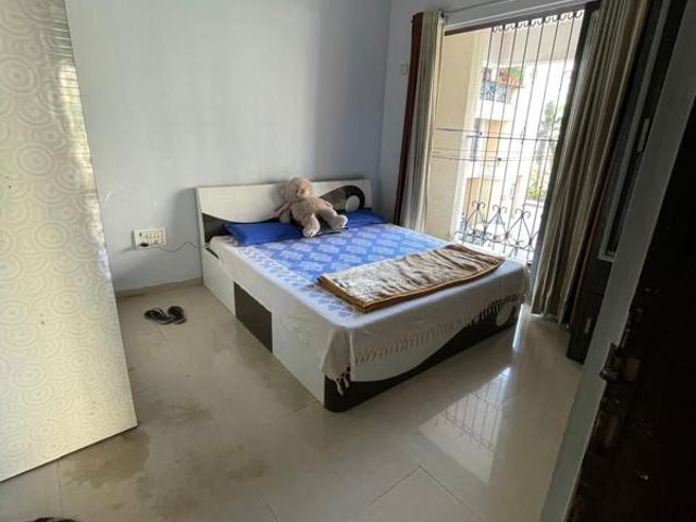 Resale | 3 BHK 1425 Sq.Ft. Apartment in Arum Rosalie LX