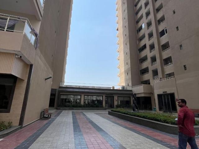 Resale | 3 BHK + 1425 Sq.Ft. Apartment in SKA Orion