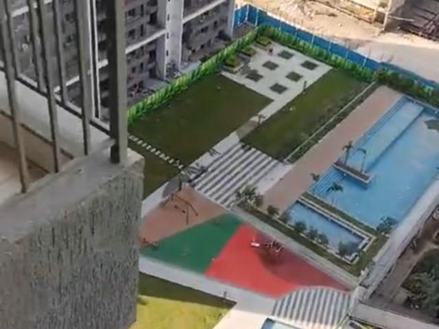 Resale | 3 BHK 1545 Sq.Ft. Apartment in Godrej Woods