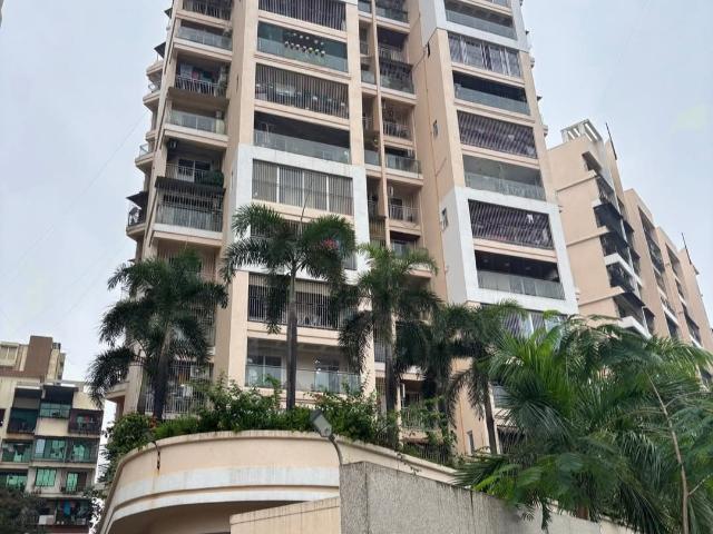Resale | 3 BHK 1550 Sq.Ft. Apartment in Elite Grandeur