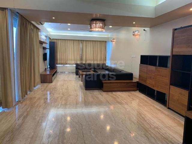 Resale | 3 BHK + 1550 Sq.Ft. Apartment in Kolte Patil Centria