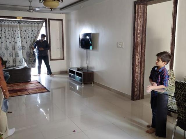 Resale | 3 BHK + 1550 Sq.Ft. Apartment in Mayfair Eleganza Phase II