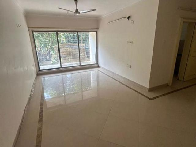 Resale | 3 BHK 1550 Sq.Ft. Apartment in Raheja Solitaire