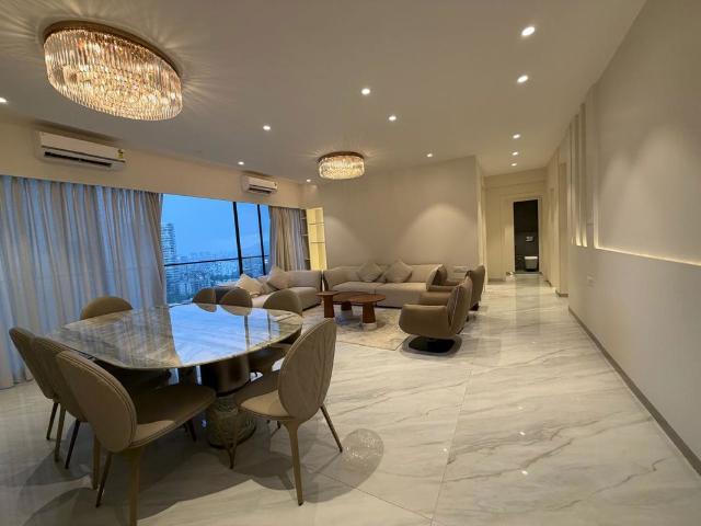 Resale | 3 BHK 1560 Sq.Ft. Apartment in Bandra West