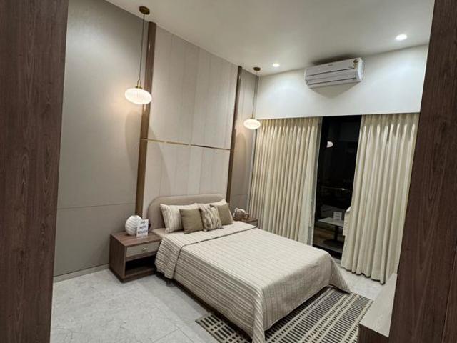 Resale | 3 BHK 1560 Sq.Ft. Apartment in Paradise Sai Mannat