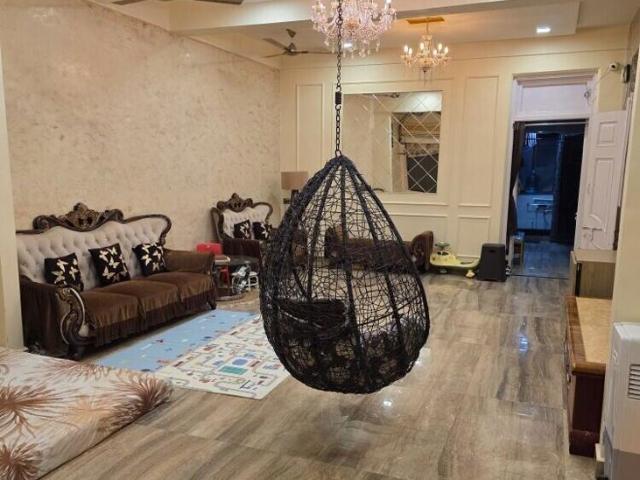 Resale | 3 BHK + 1566 Sq.Ft. Apartment in Byculla