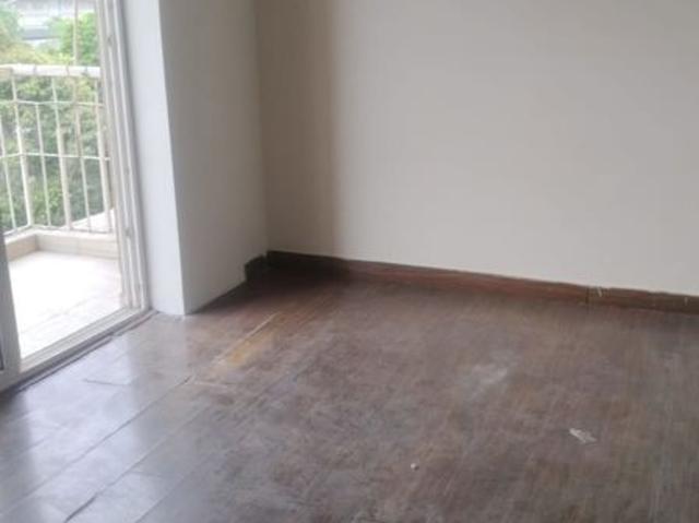 Resale | 3 BHK 1575 Sq.Ft. Apartment in Mahagun Maple