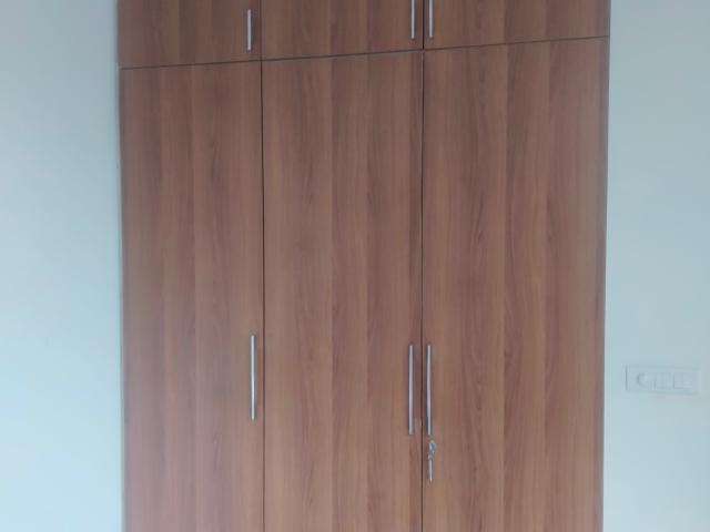 Resale | 3 BHK 1580 Sq.Ft. Apartment in Pioneer Park Phase 1