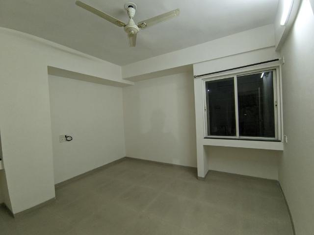 Resale | 3 BHK 1587 Sq.Ft. Apartment in Gera Emerald City