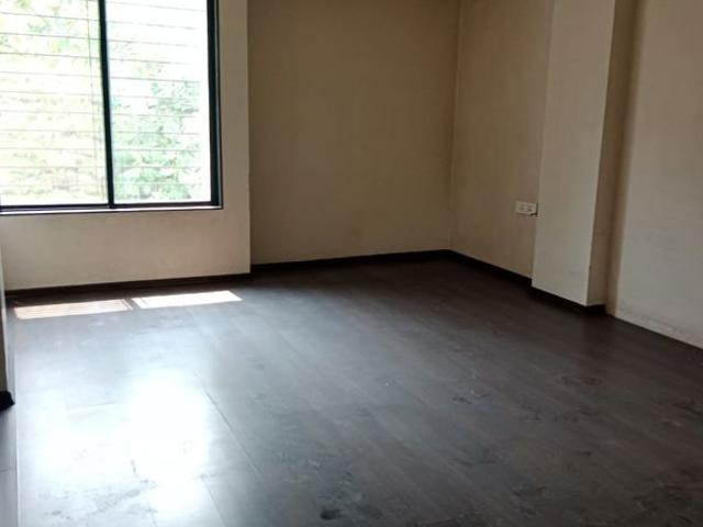 Resale | 3 BHK 1503 Sq.Ft. Apartment in Kumar Sophronia