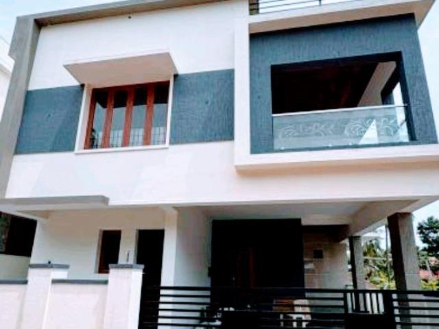 Resale | 3 BHK 1500 Sq.Ft. Villa in Golden Villa Deepu