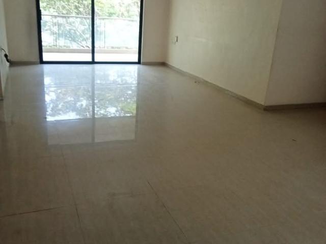 Resale | 3 BHK 1500 Sq.Ft. Apartment in Clover Acropolis