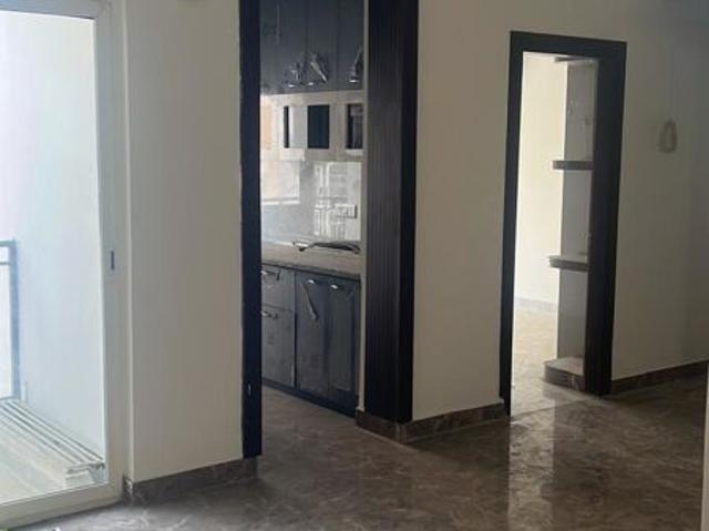 Resale | 3 BHK 1500 Sq.Ft. Apartment in Crossing Republik