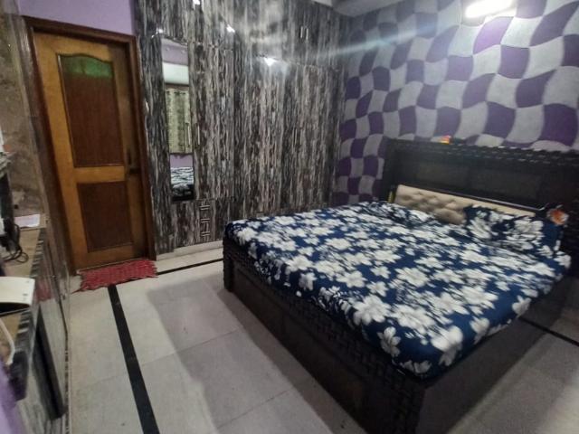 Resale | 3 BHK 1500 Sq.Ft. Apartment in Golden Heights