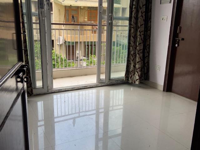 Resale | 3 BHK 1500 Sq.Ft. Apartment in Katyani Apartment