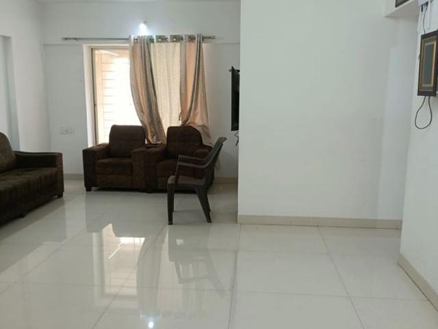Resale | 3 BHK + 1500 Sq.Ft. Apartment in Karve Nagar