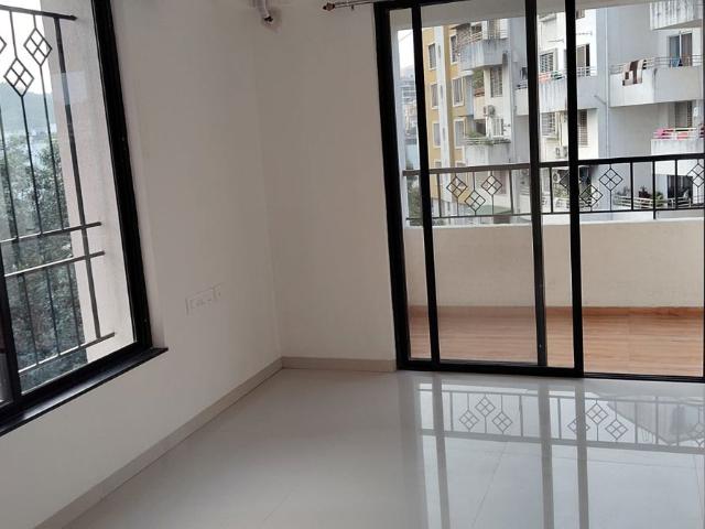 Resale | 3 BHK + 1500 Sq.Ft. Apartment in Mont Vert Grande